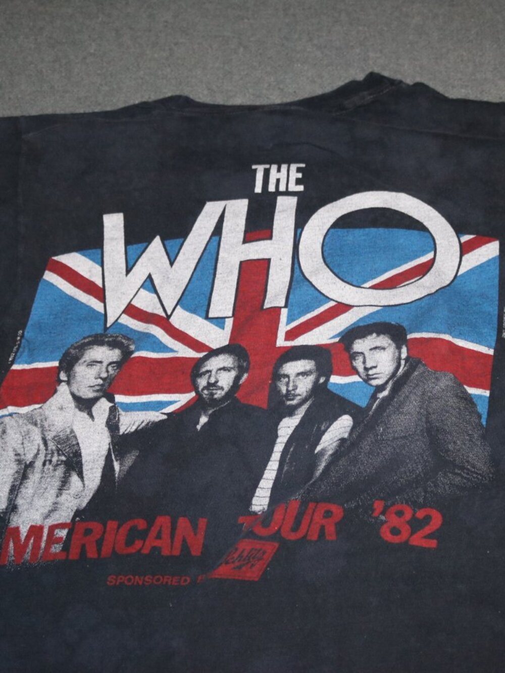 The WHO T-shirt Womens Medium Black 1982 Concert American Tour - Shrunk Worn - Picture 7 of 9